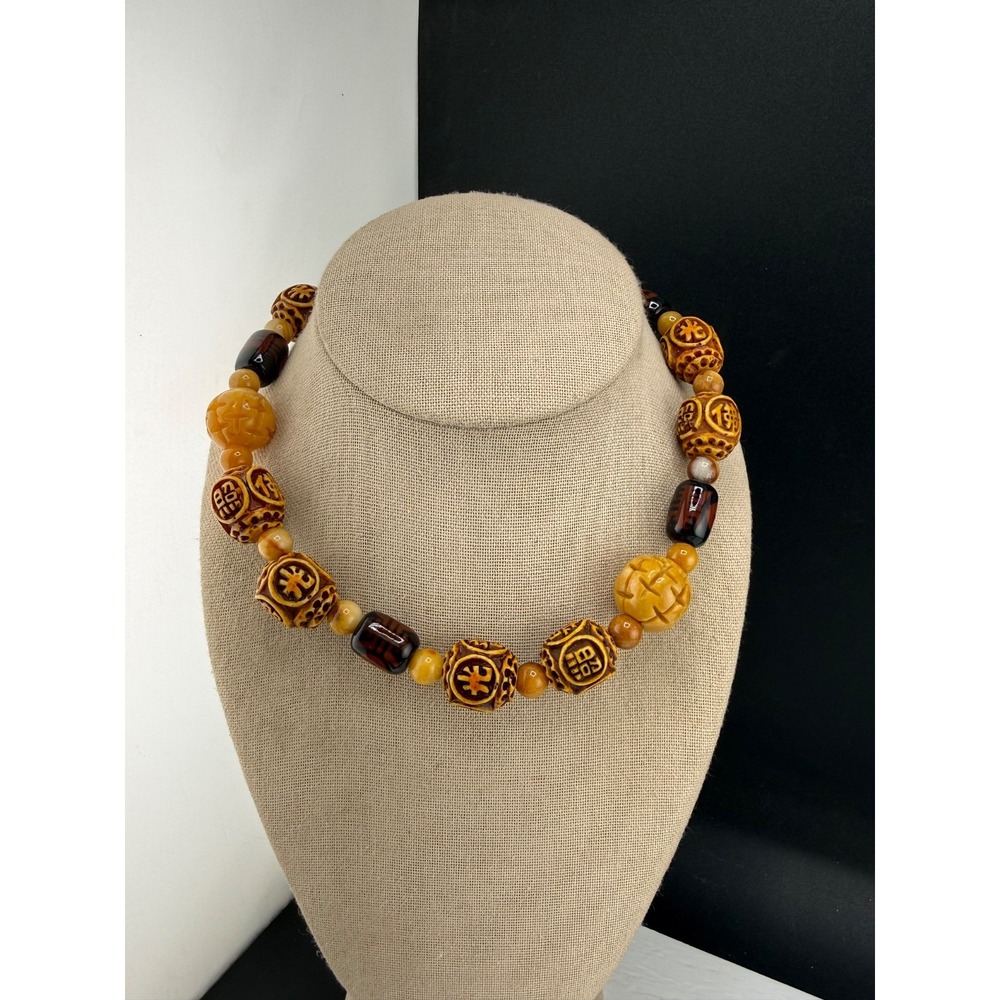 Vintage Ethnic Beaded Necklace Mixed Materials Magnetic Closure 15”